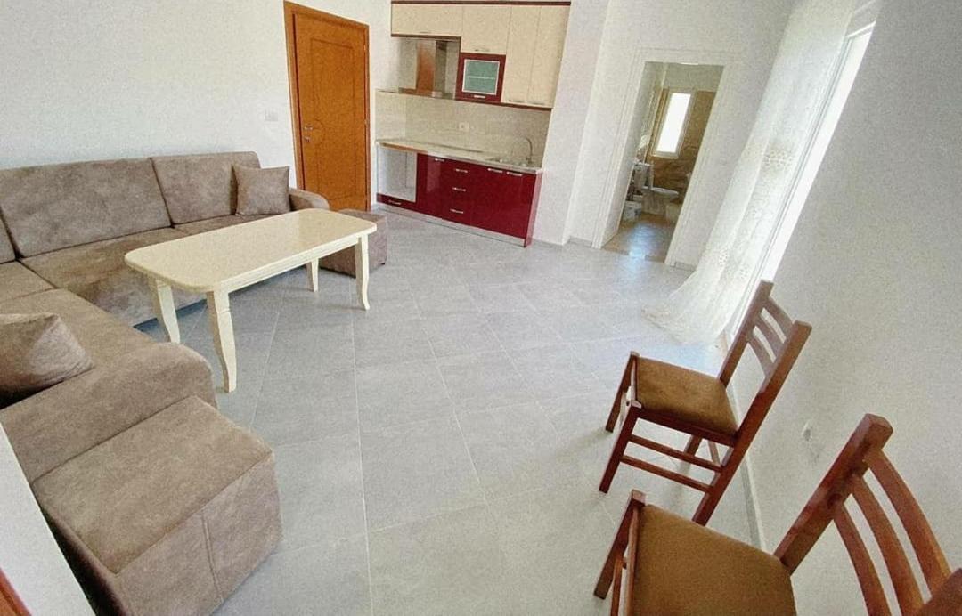 Bar-Restaurant-Hotel-Familja Klos Esterno foto